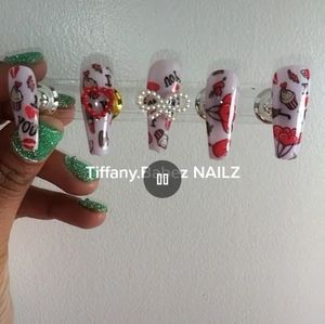 Press on nails